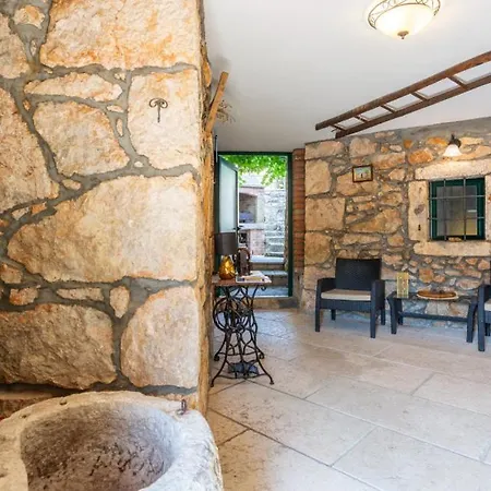 Villa Stone House Zijavica With Indoor Pool Mošćenička Draga