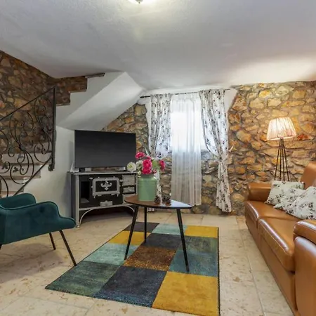 Stone House Zijavica With Indoor Pool Moscenicka Draga
