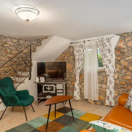 Stone House Zijavica With Indoor Pool Mošćenička Draga