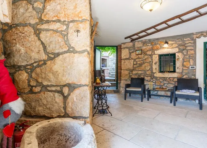 Villa Stone House Zijavica With Indoor Pool Mošćenička Draga