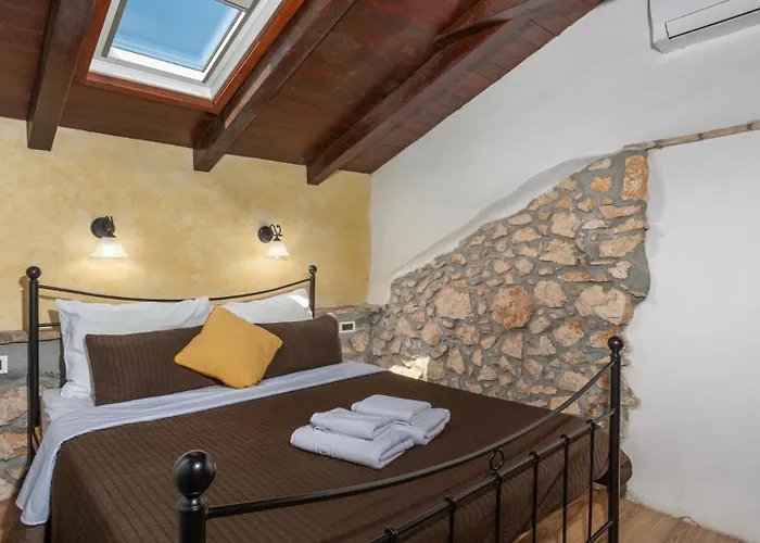 Stone House Zijavica With Indoor Pool Vila *