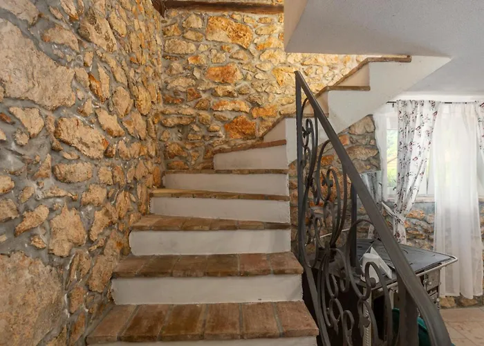 Villa Stone House Zijavica With Indoor Pool Mošćenička Draga